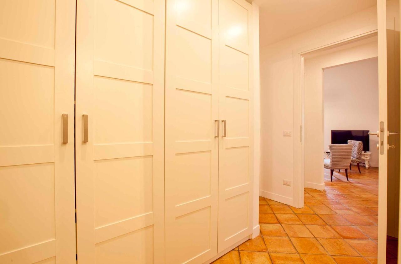 Apartment Monti Colosseum Luxury Design Apartment Rom